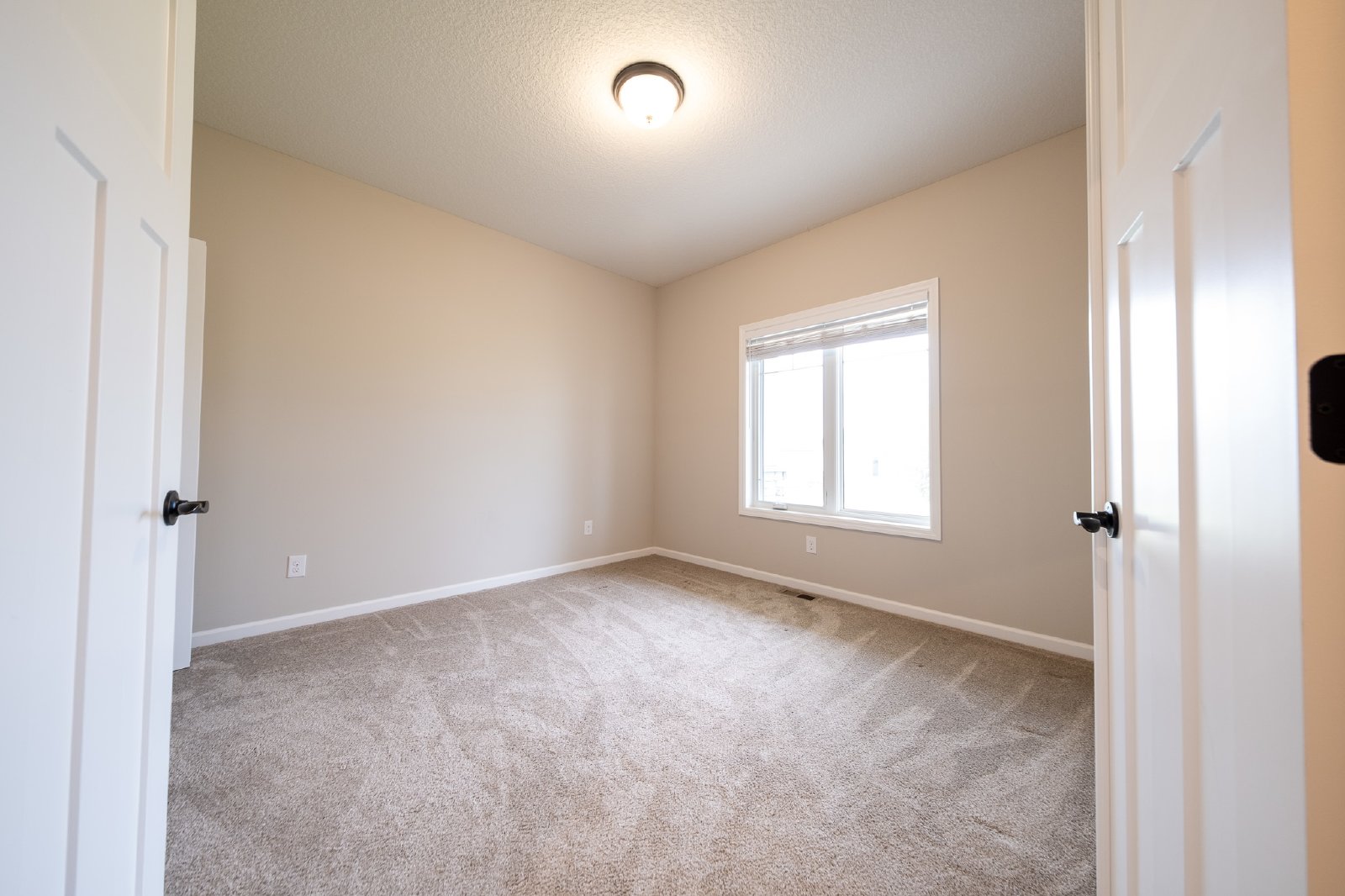 192nd Street West, Farmington (3716) AB JS1 - 1 property image