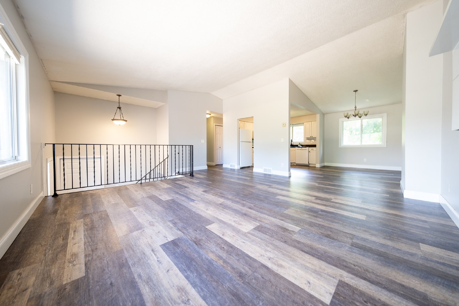 Overlook Trail, Eden Prairie (9334) LS KK1 **HWP** - 1 property image