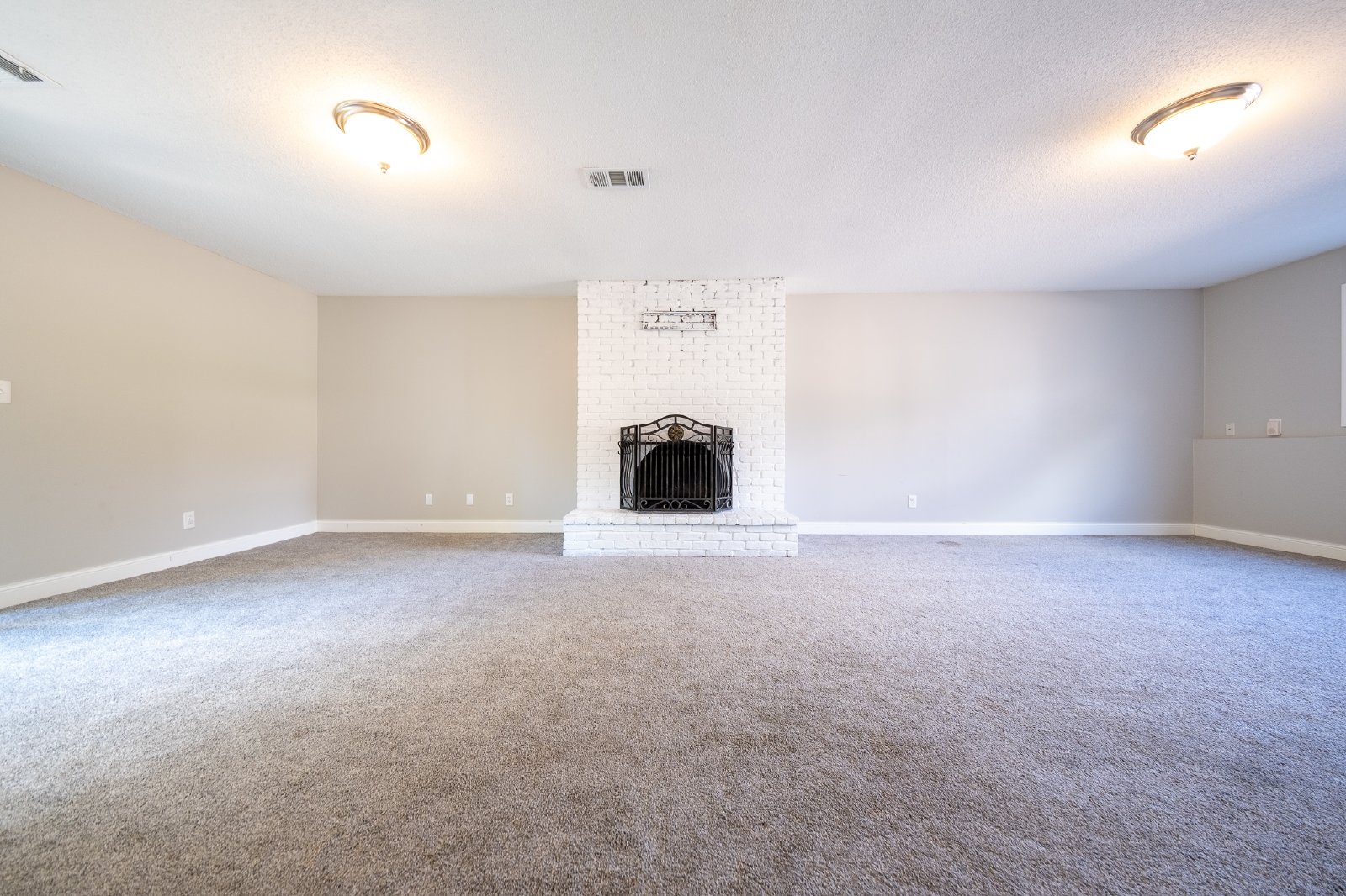Overlook Trail, Eden Prairie (9334) LS KK1 **HWP** - 1 property image