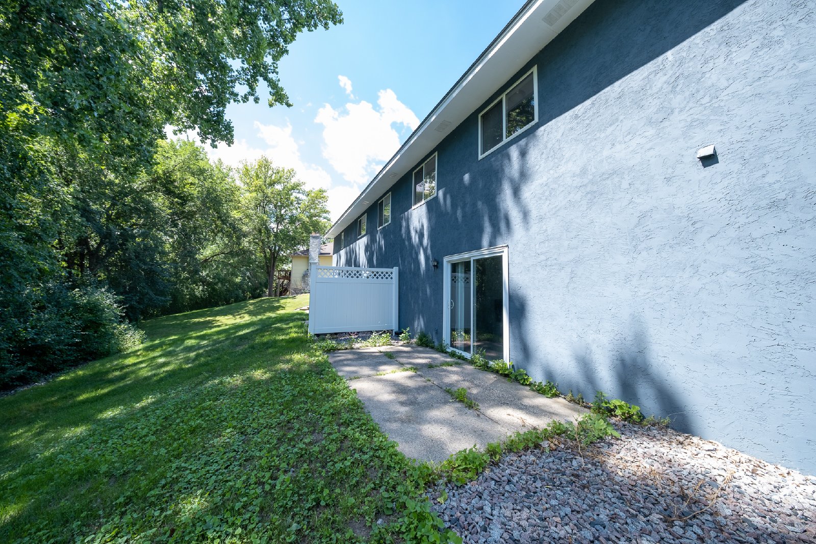 Overlook Trail, Eden Prairie (9334) LS KK1 **HWP** - 1 property image