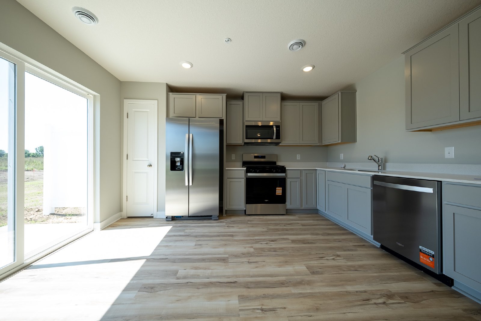 Driscoll Place, Lakeville (17579) RS DG1 *HWP* - 1 property image