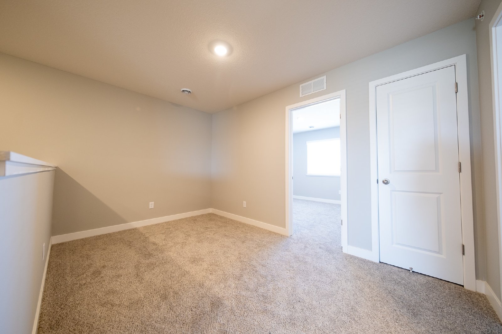 Driscoll Place, Lakeville (17579) RS DG1 *HWP* - 1 property image