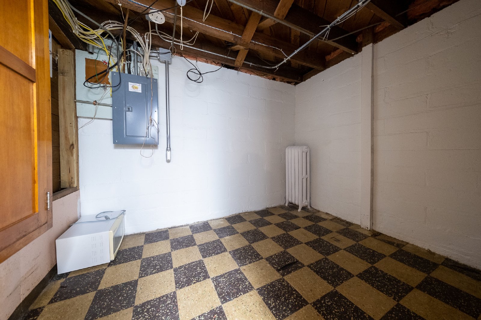 Wellesley Avenue, St Paul (2138) AB ER1 - 1 property image