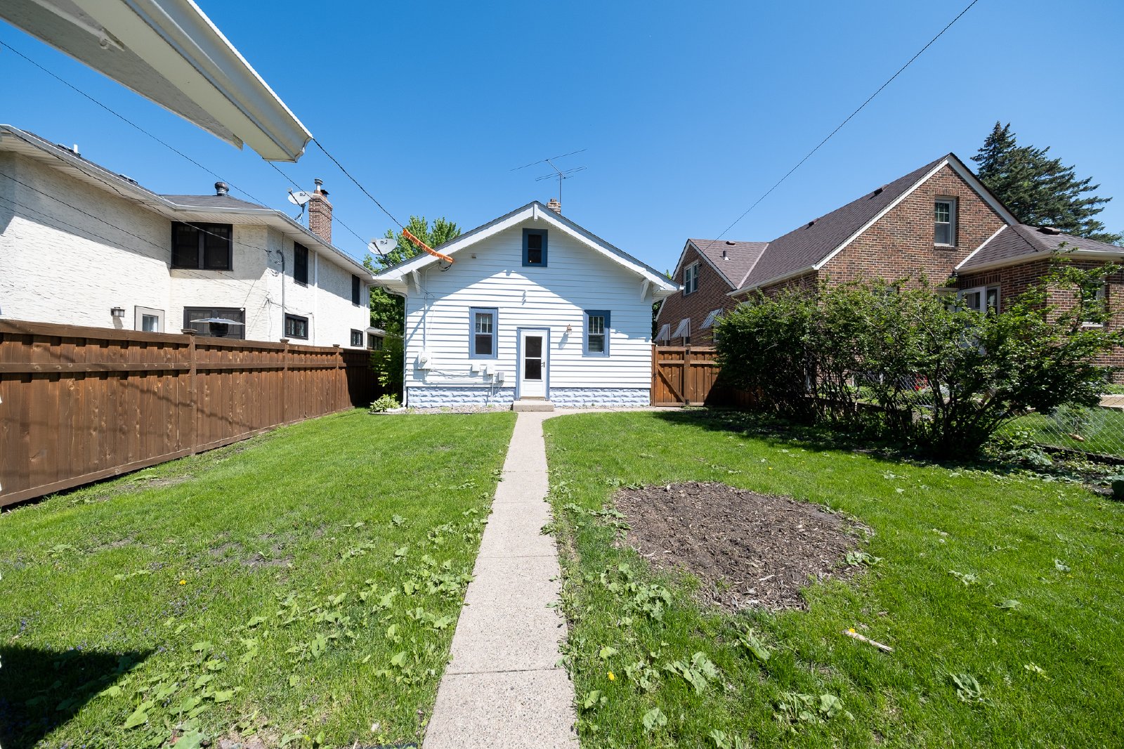 Wellesley Avenue, St Paul (2138) AB ER1 - 1 property image