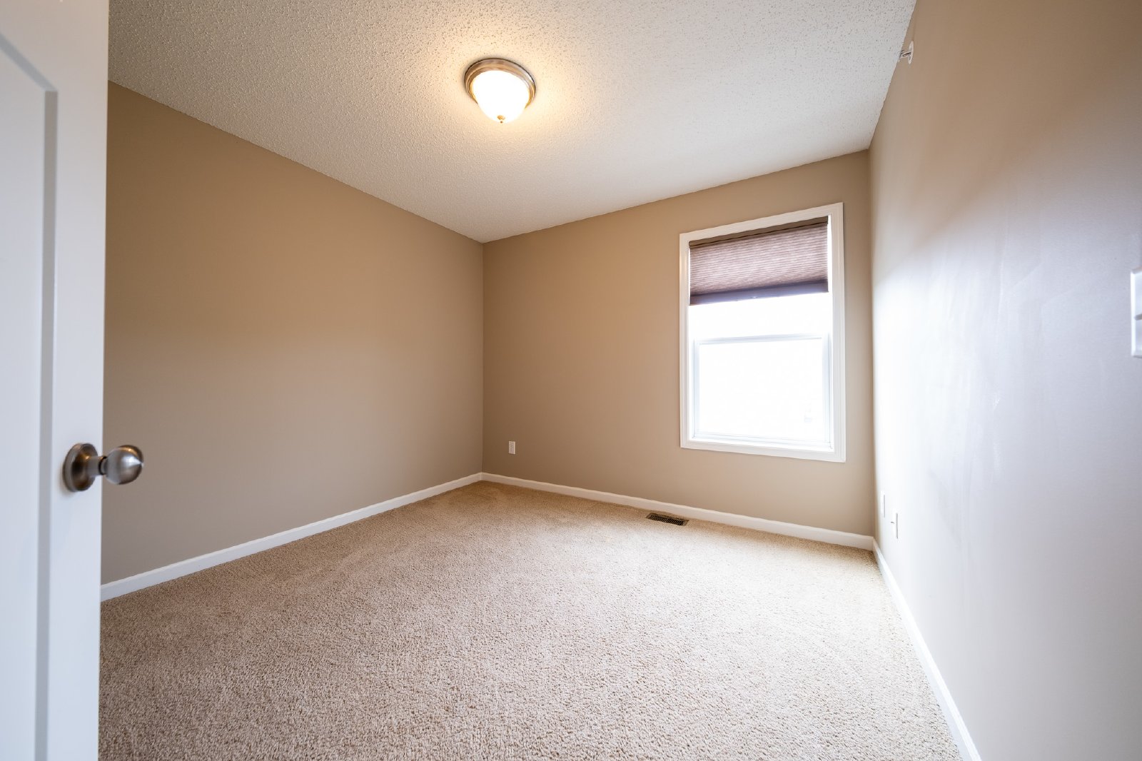 Scott Lane North, Brooklyn Park (9643) LS JS1 *HWP* - 1 property image