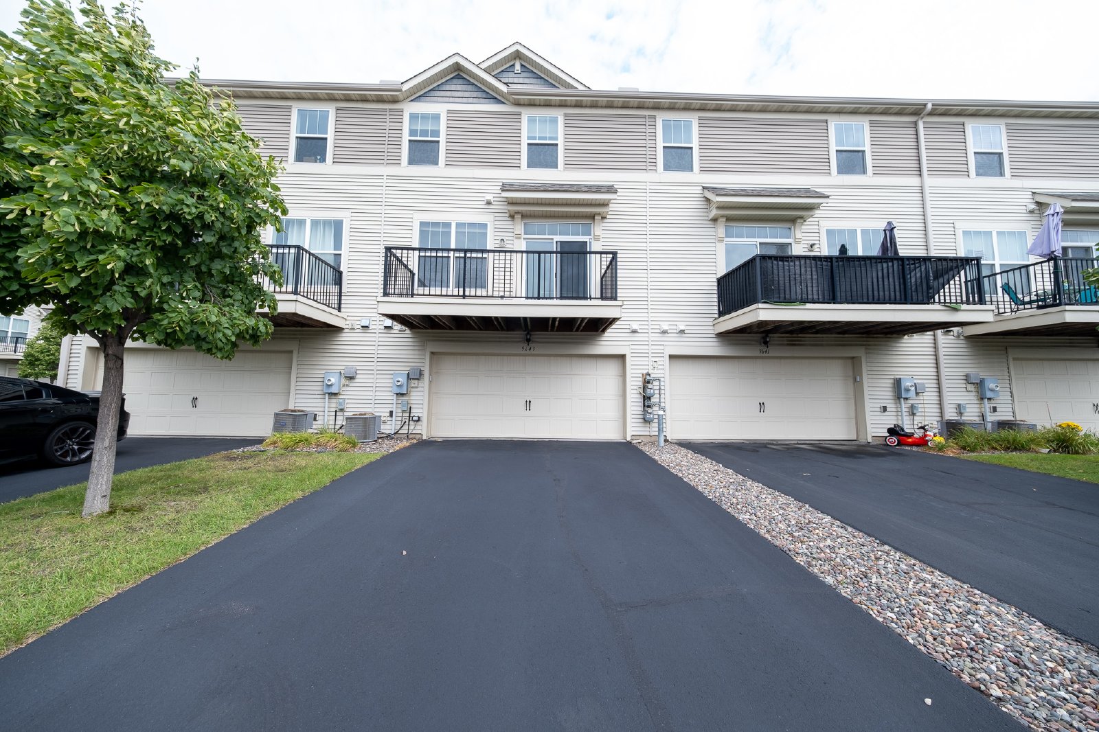 Scott Lane North, Brooklyn Park (9643) LS JS1 *HWP* - 1 property image