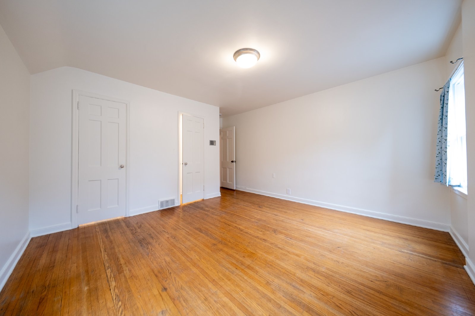 Thomas Avenue, St Paul (1600) LS MG1 - 1 property image