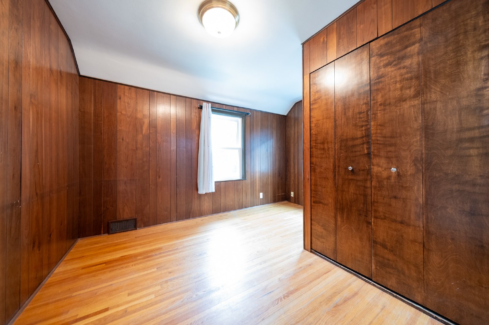 Thomas Avenue, St Paul (1600) LS MG1 - 1 property image
