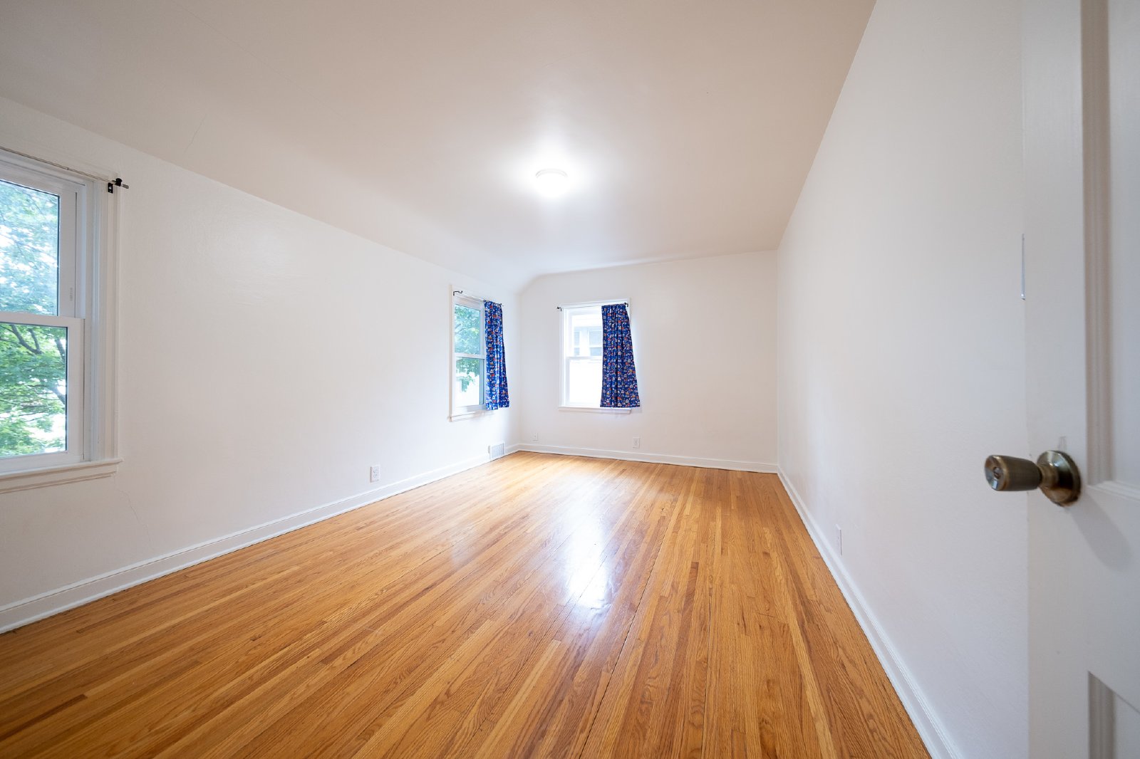 Thomas Avenue, St Paul (1600) LS MG1 - 1 property image