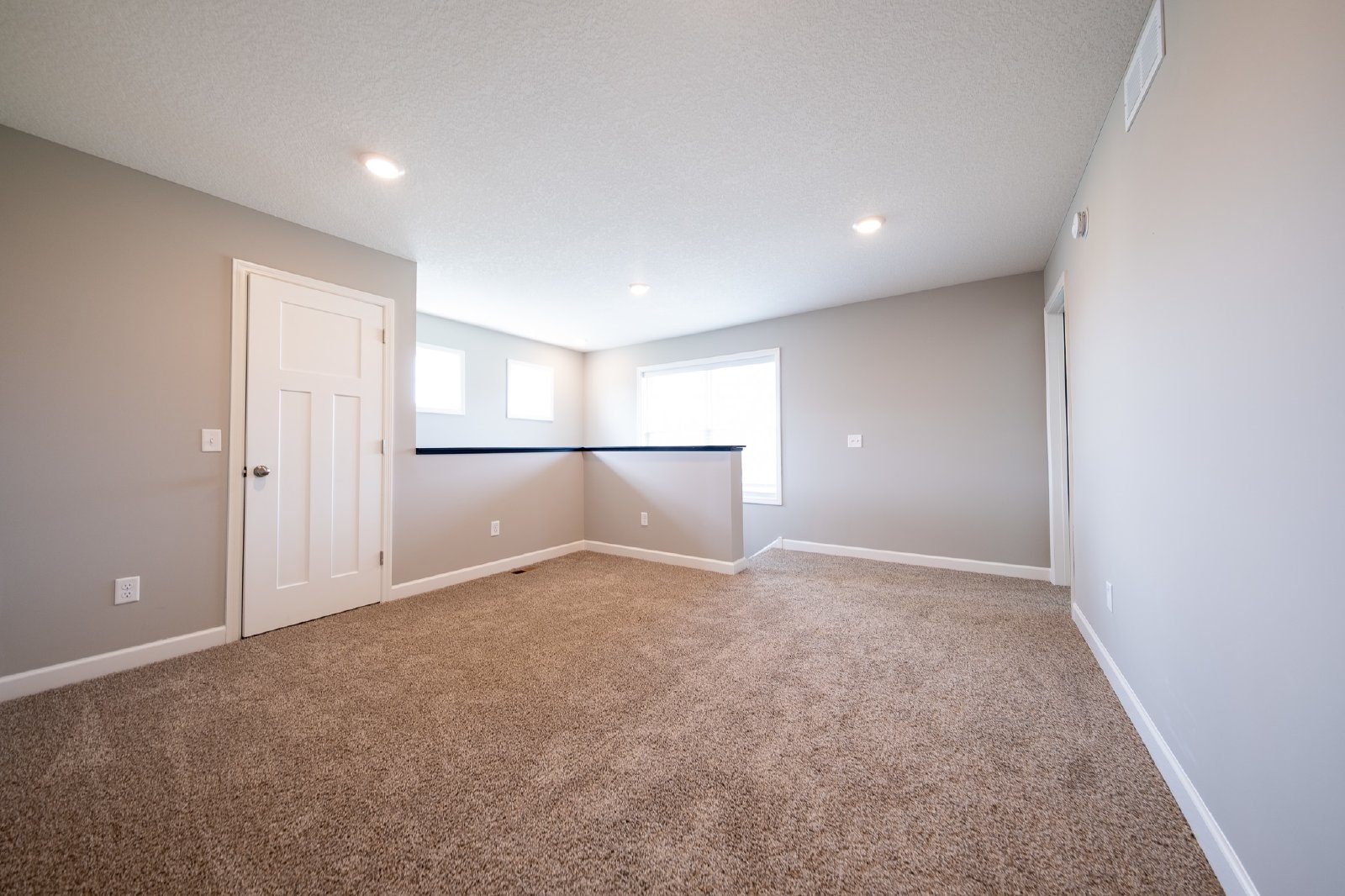 Heron Court, Lino Lakes (2164) RS MG1 *HWP* - 1 property image