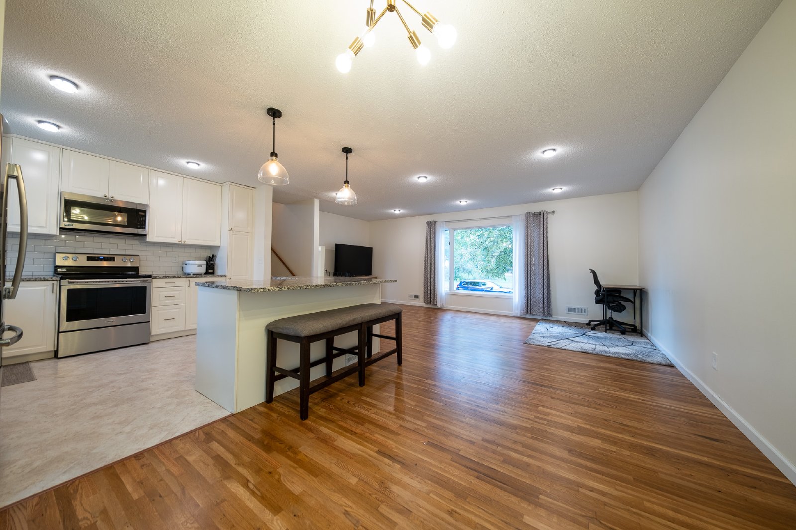 131st Street Court West, Apple Valley (6359) JP JS1 - 1 property image