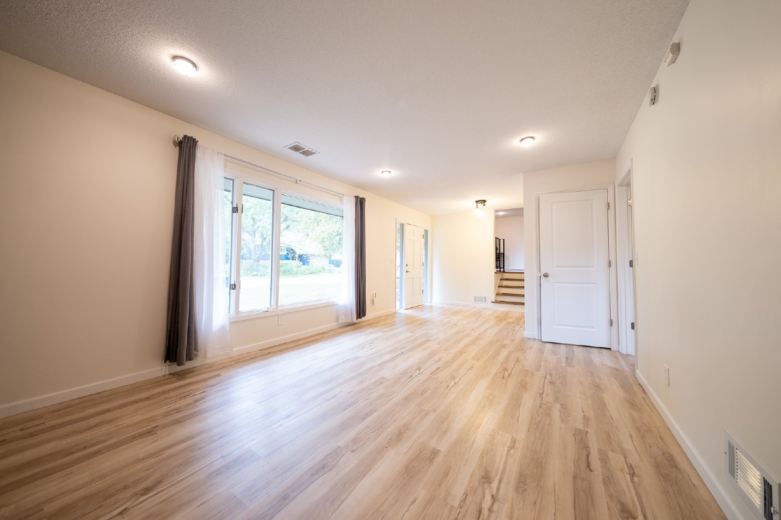 131st Street Court West, Apple Valley (6359) JP JS1 - 1 property image