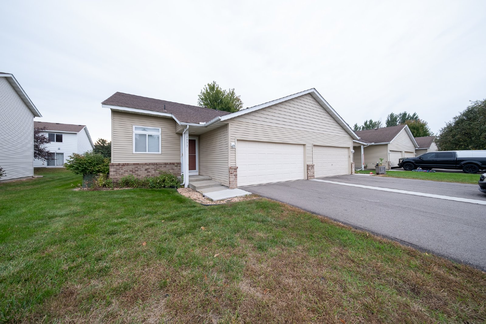 Chartreux Avenue, Shakopee (1553) LS MG1 - 1 property image