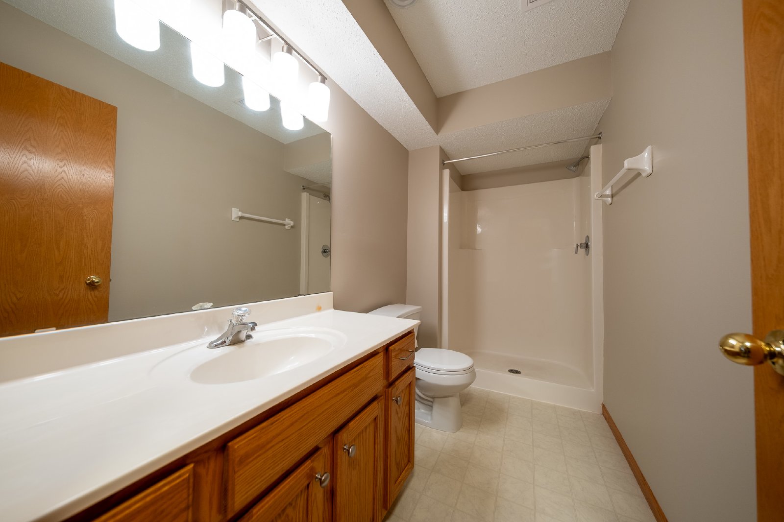 Chartreux Avenue, Shakopee (1553) LS MG1 - 1 property image