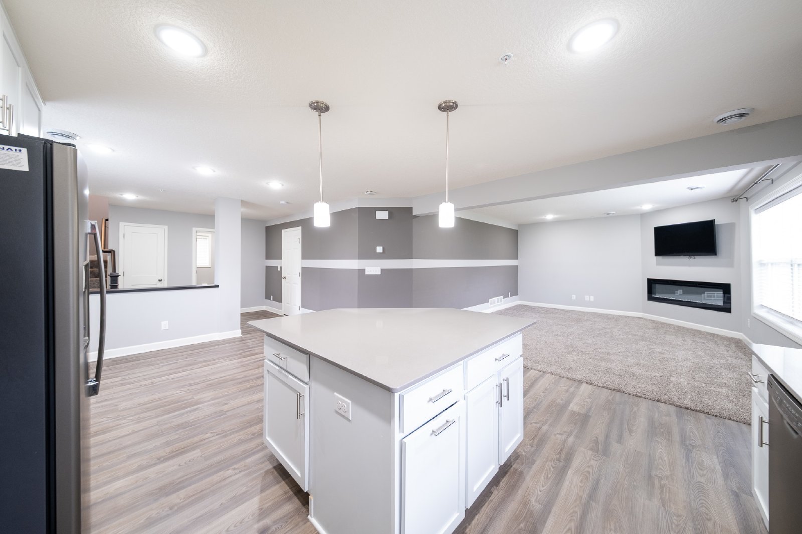143rd Court East, Rosemount (1252) AB JS - 1 property image