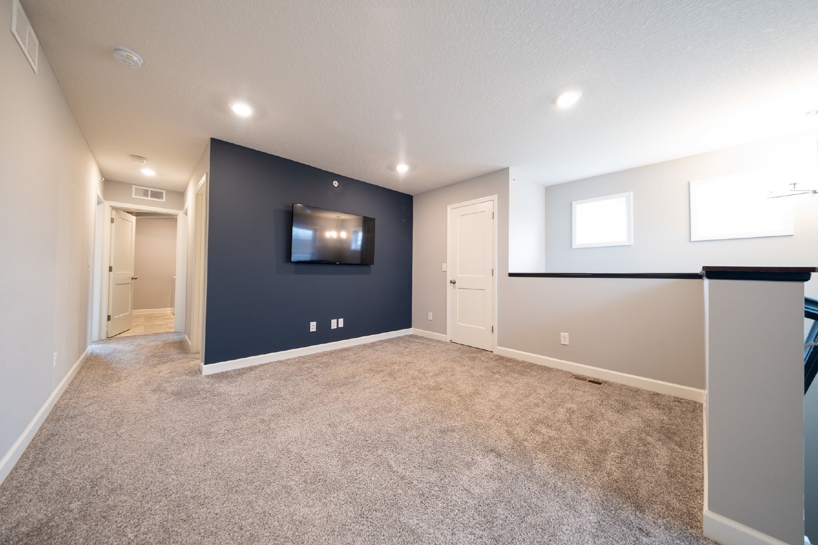 143rd Court East, Rosemount (1252) AB JS - 1 property image