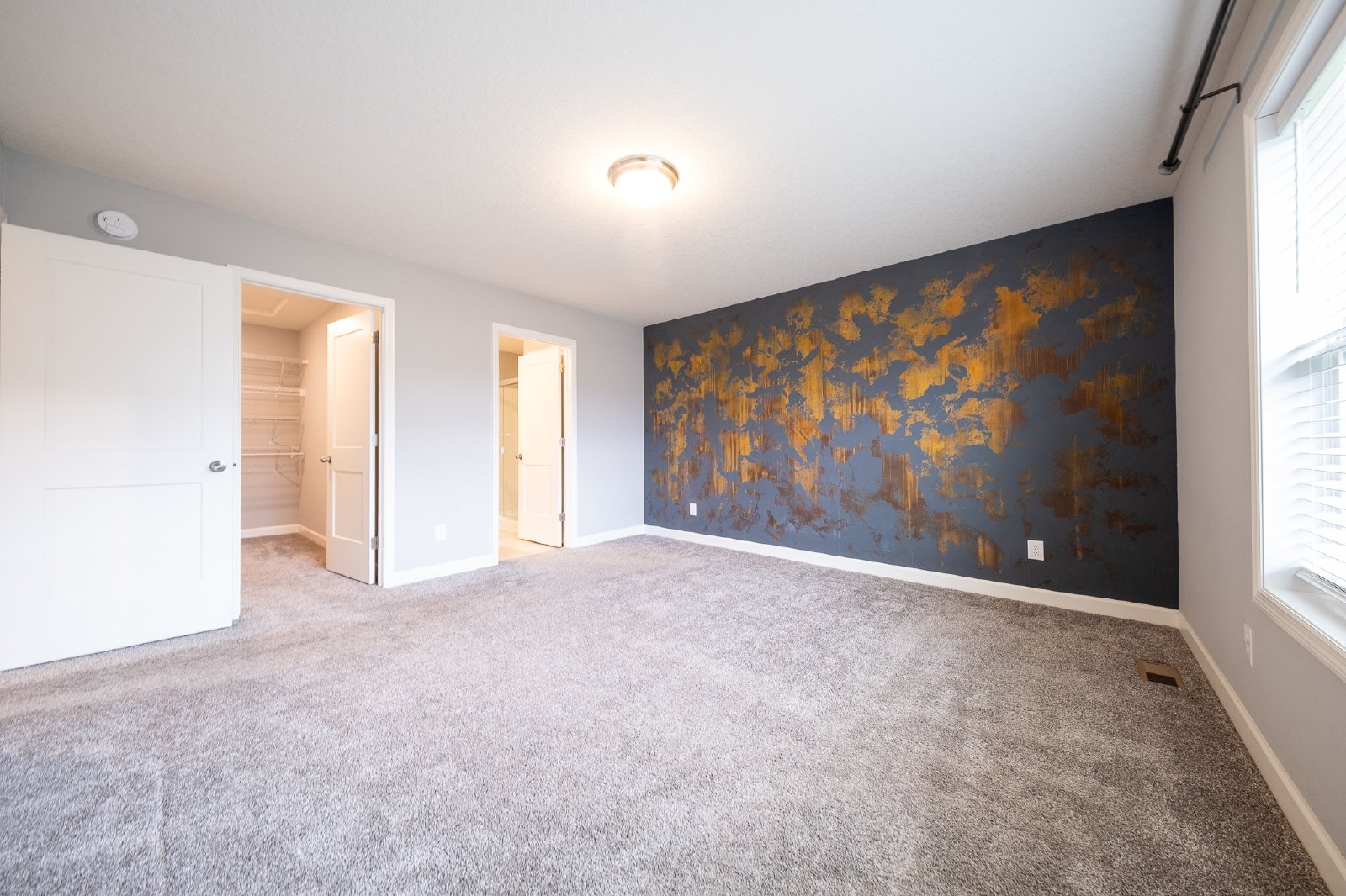 143rd Court East, Rosemount (1252) AB JS - 1 property image
