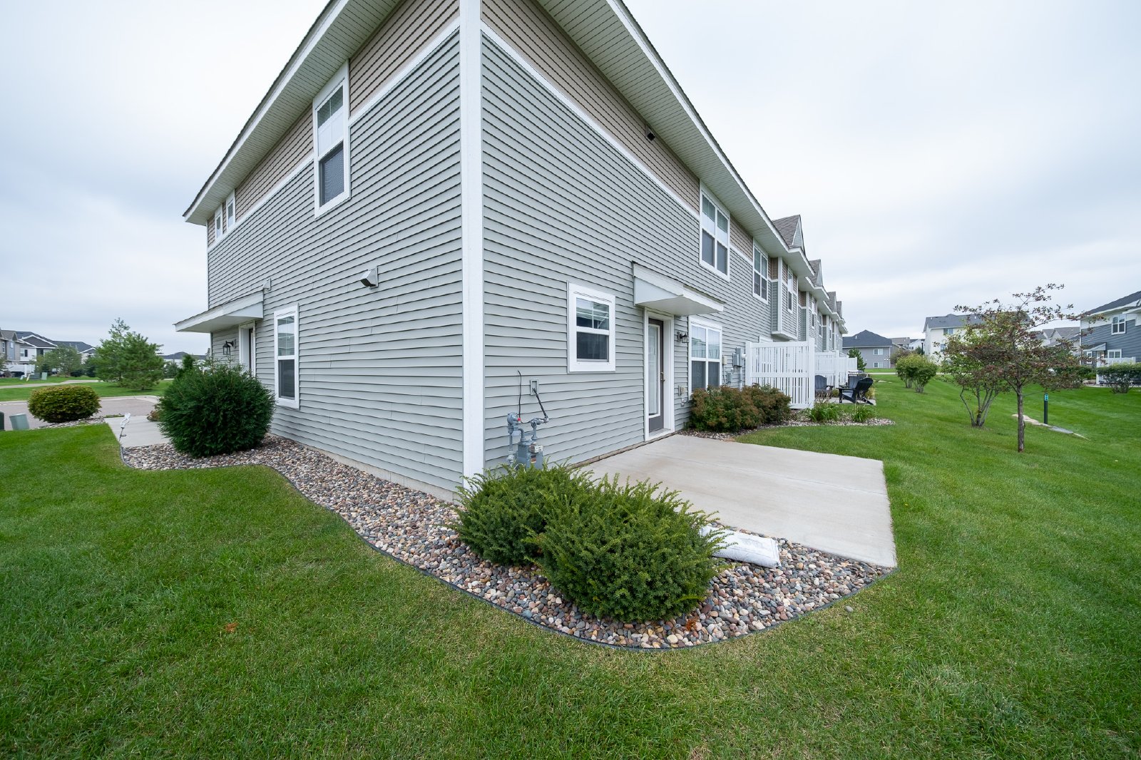 143rd Court East, Rosemount (1252) AB JS - 1 property image