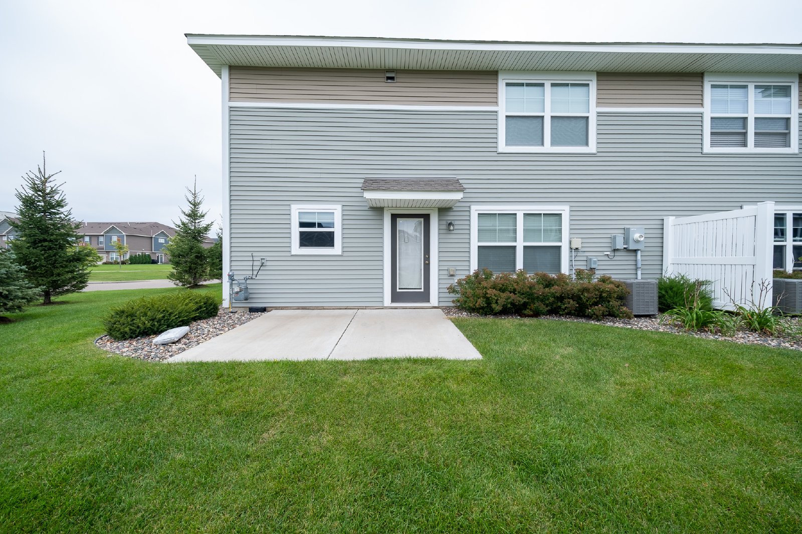 143rd Court East, Rosemount (1252) AB JS - 1 property image