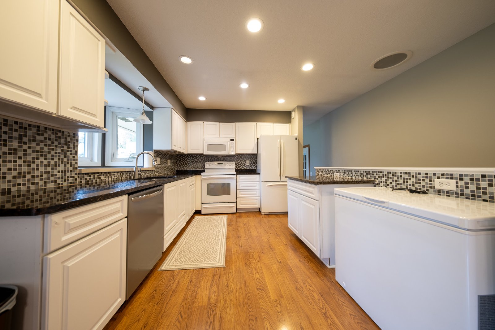 Upper 139th Street West, Apple Valley (7367) RS DG1 *HWP* - 1 property image