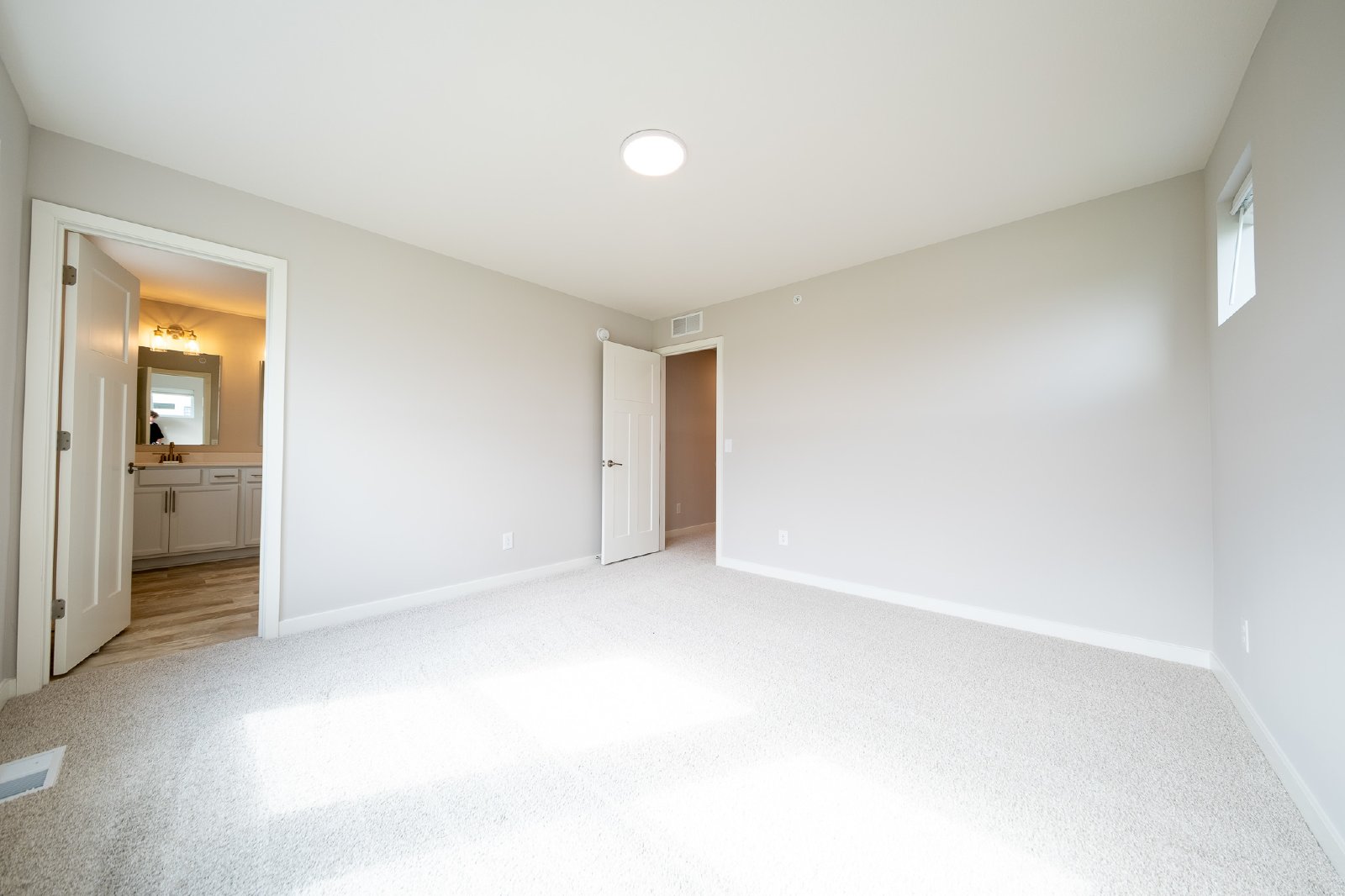 Airlake Drive, Woodbury (4769) LY CW1 - 1 property image