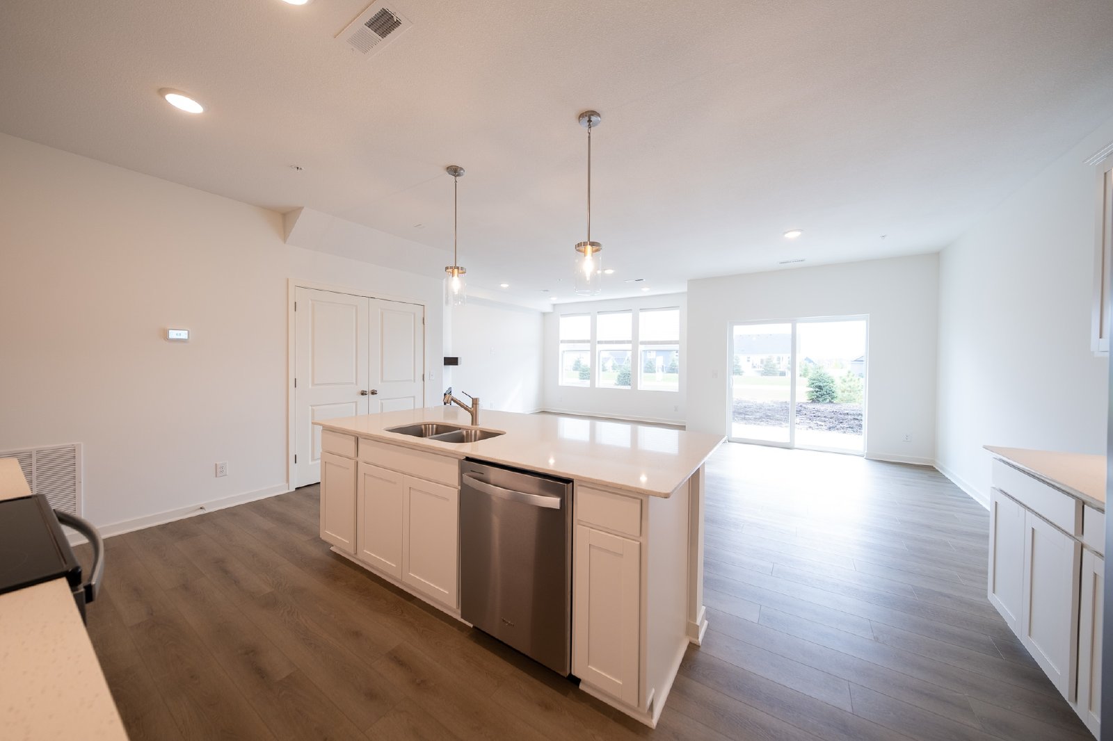 Airlake Curve, Woodbury (4773) LY CW1 - 1 property image