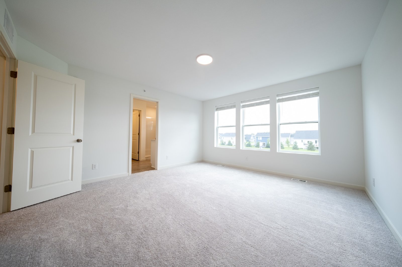 Airlake Curve, Woodbury (4773) LY CW1 - 1 property image