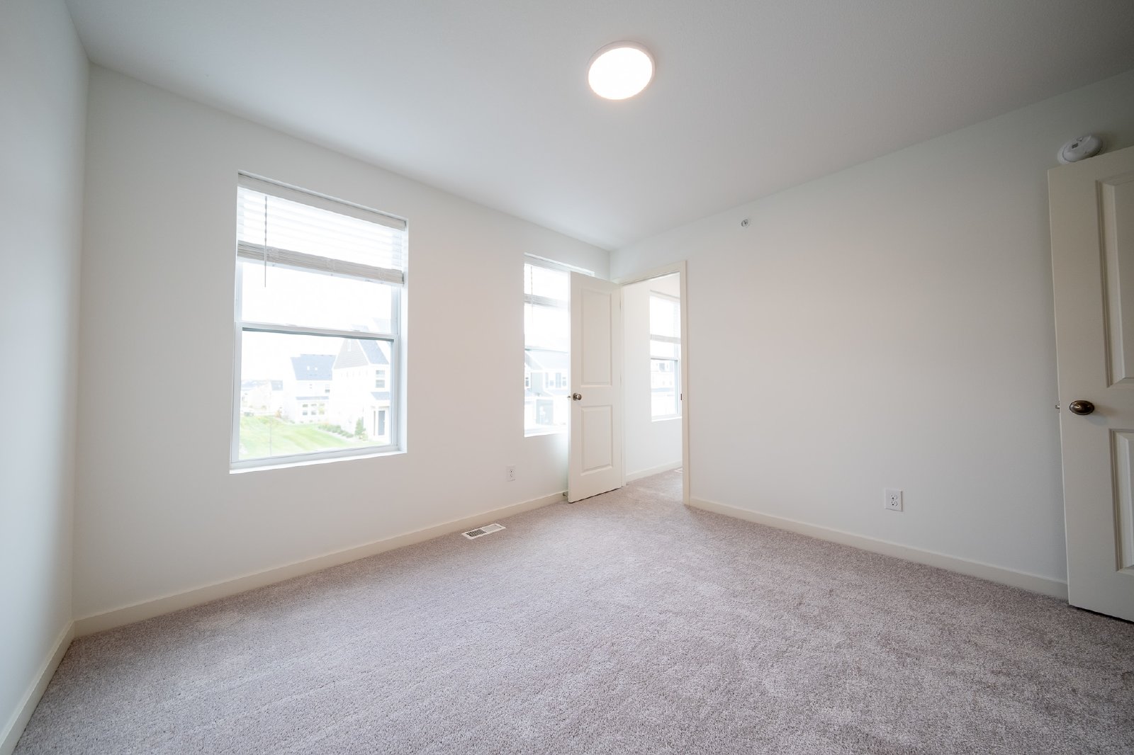Airlake Curve, Woodbury (4773) LY CW1 - 1 property image