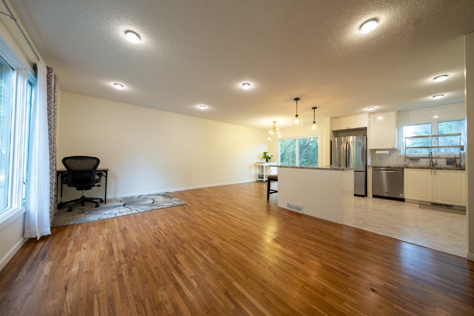 131st Street Court West, Apple Valley (6359) JP JS1 - 1 property image