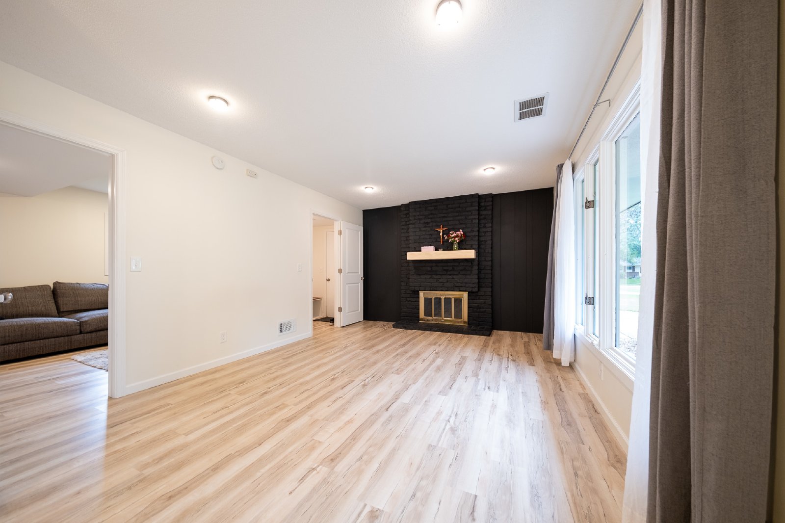 131st Street Court West, Apple Valley (6359) JP JS1 - 1 property image
