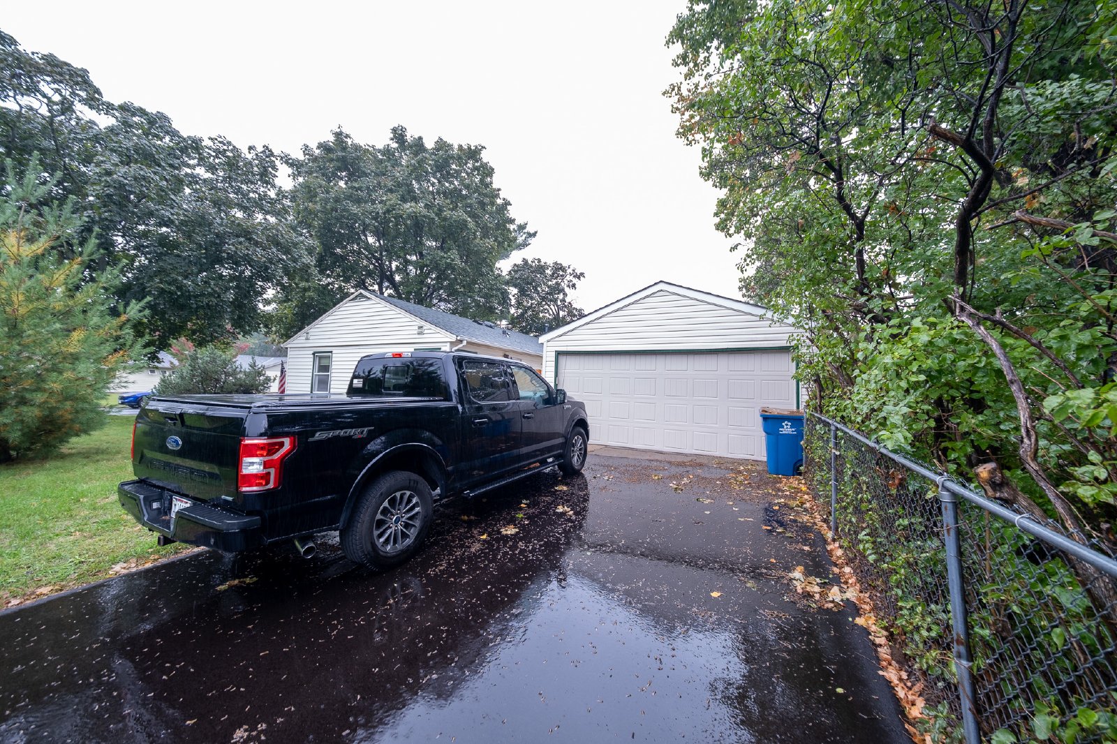 89th Street West, Bloomington (900) JP JS1 *HWP* - 1 property image