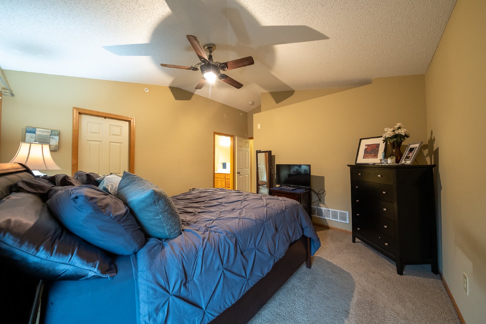 Edison Street Northeast, Blaine (2879, Unit C) RS CW1 - C property image