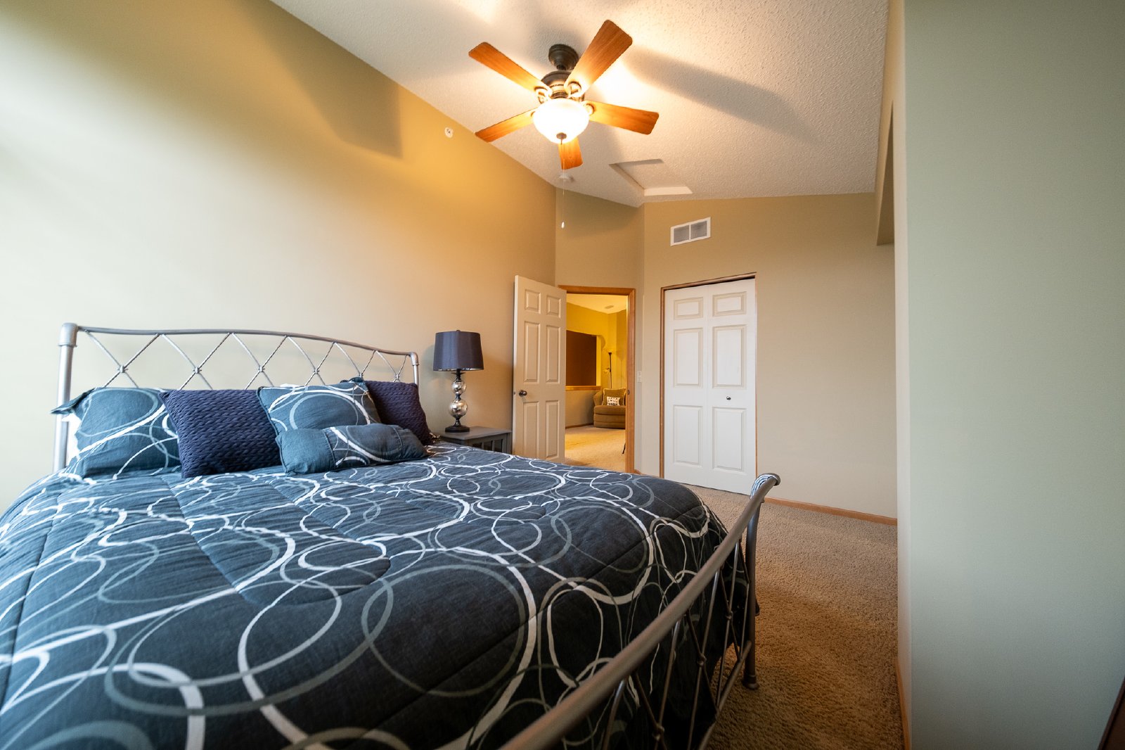 Edison Street Northeast, Blaine (2879, Unit C) RS CW1 - C property image