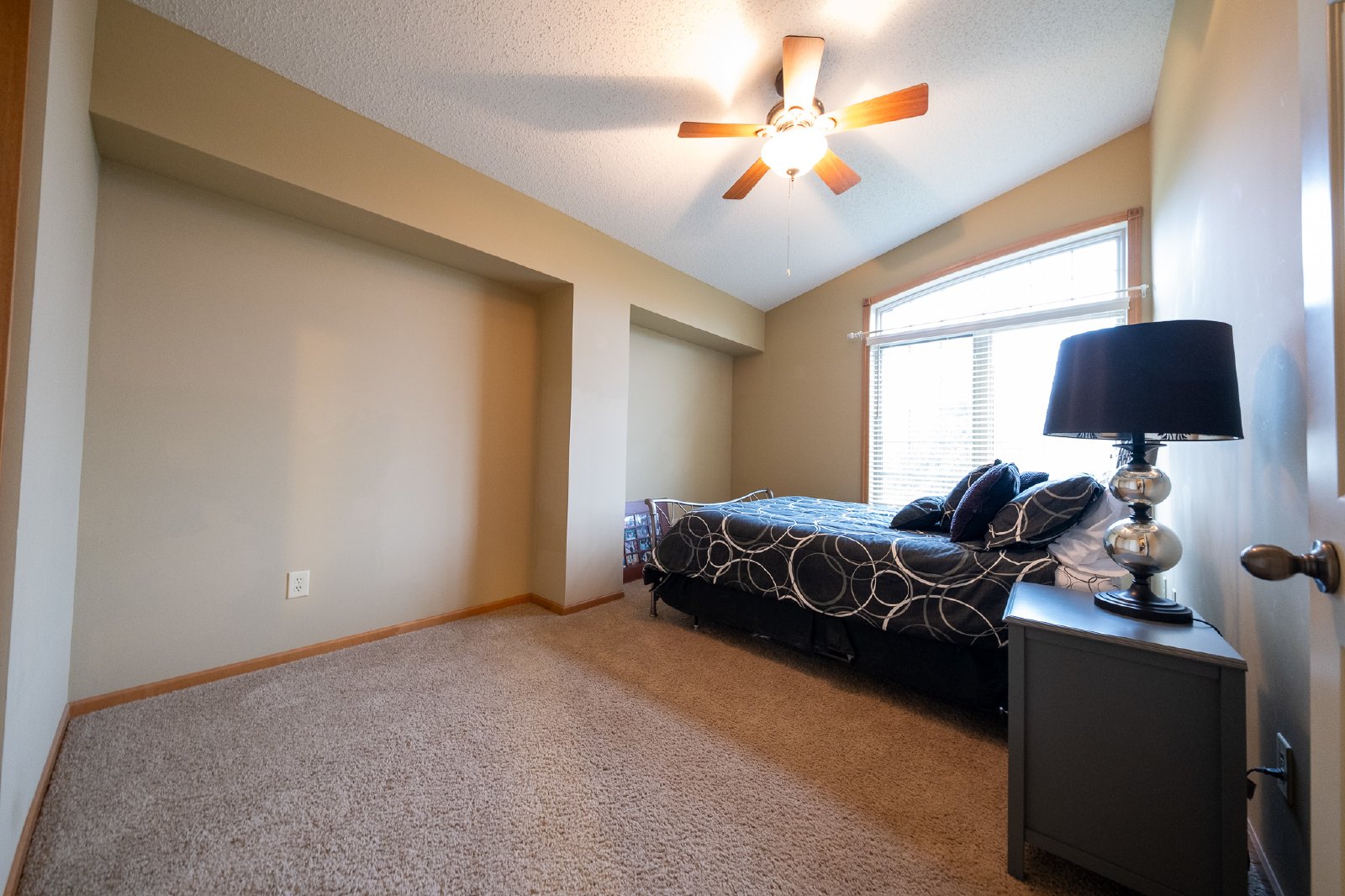 Edison Street Northeast, Blaine (2879, Unit C) RS CW1 - C property image