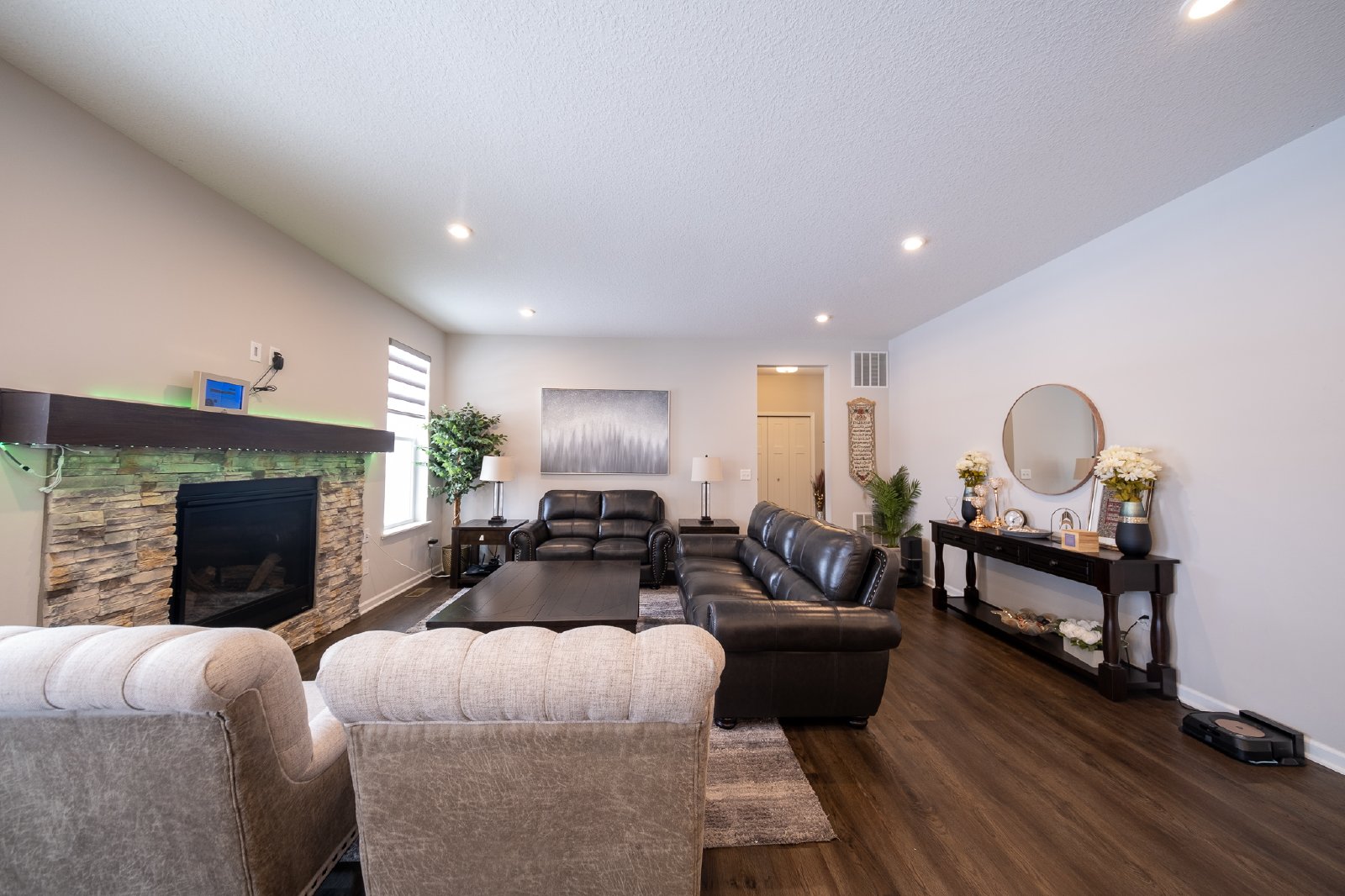 184th Street West, Lakeville (7772) JP ER1 - 1 property image