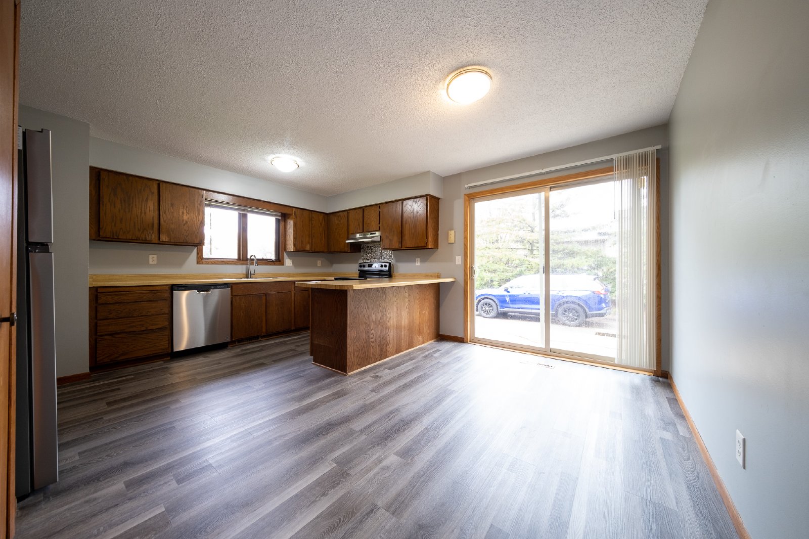 144th Street West, Apple Valley (8461) MJ KZ2 - 1 property image