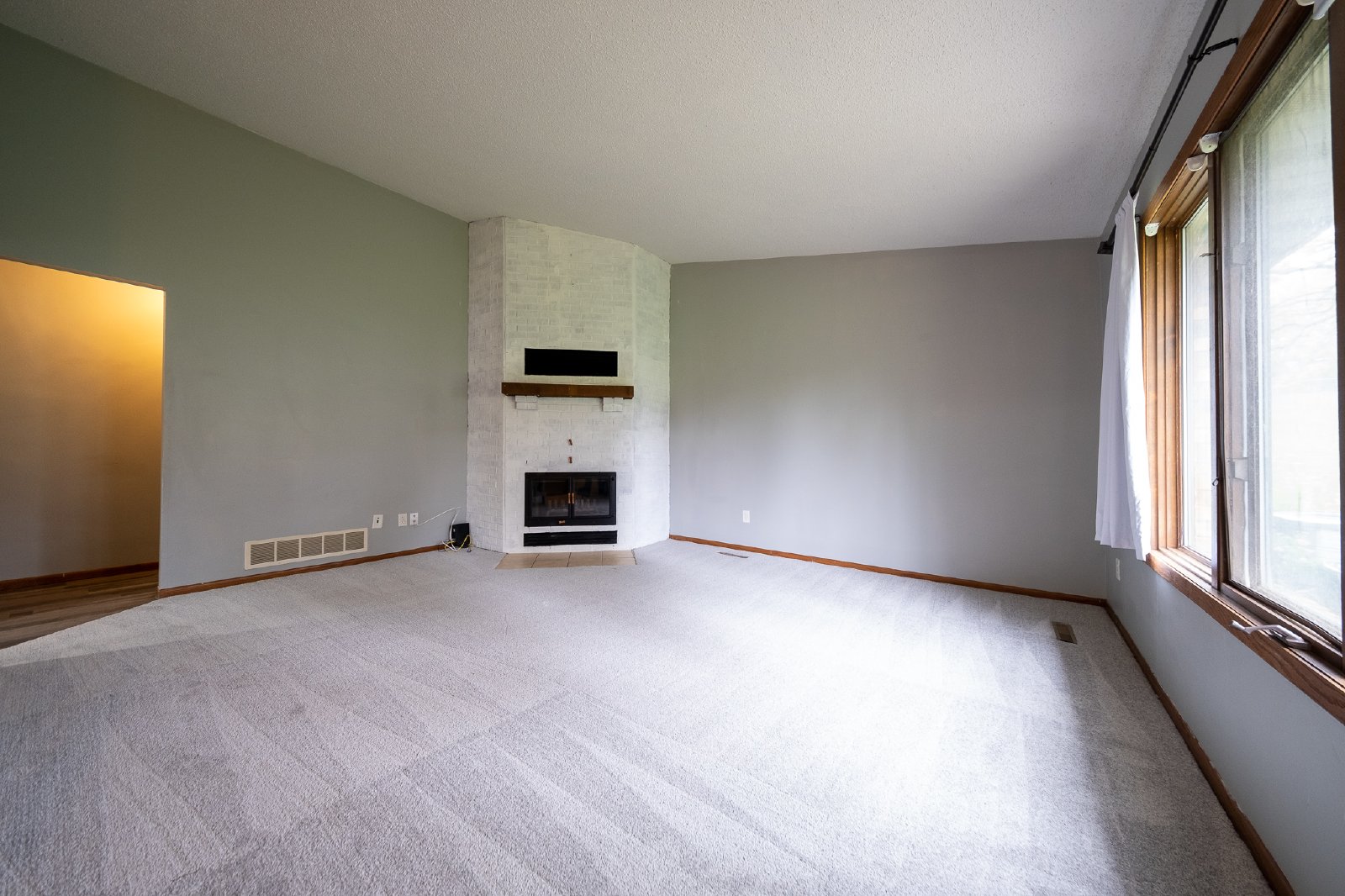 144th Street West, Apple Valley (8461) MJ KZ2 - 1 property image