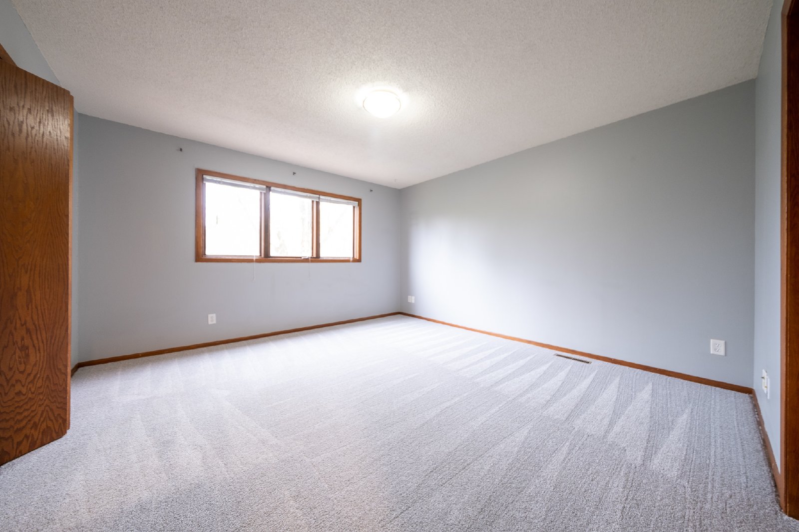 144th Street West, Apple Valley (8461) MJ KZ2 - 1 property image