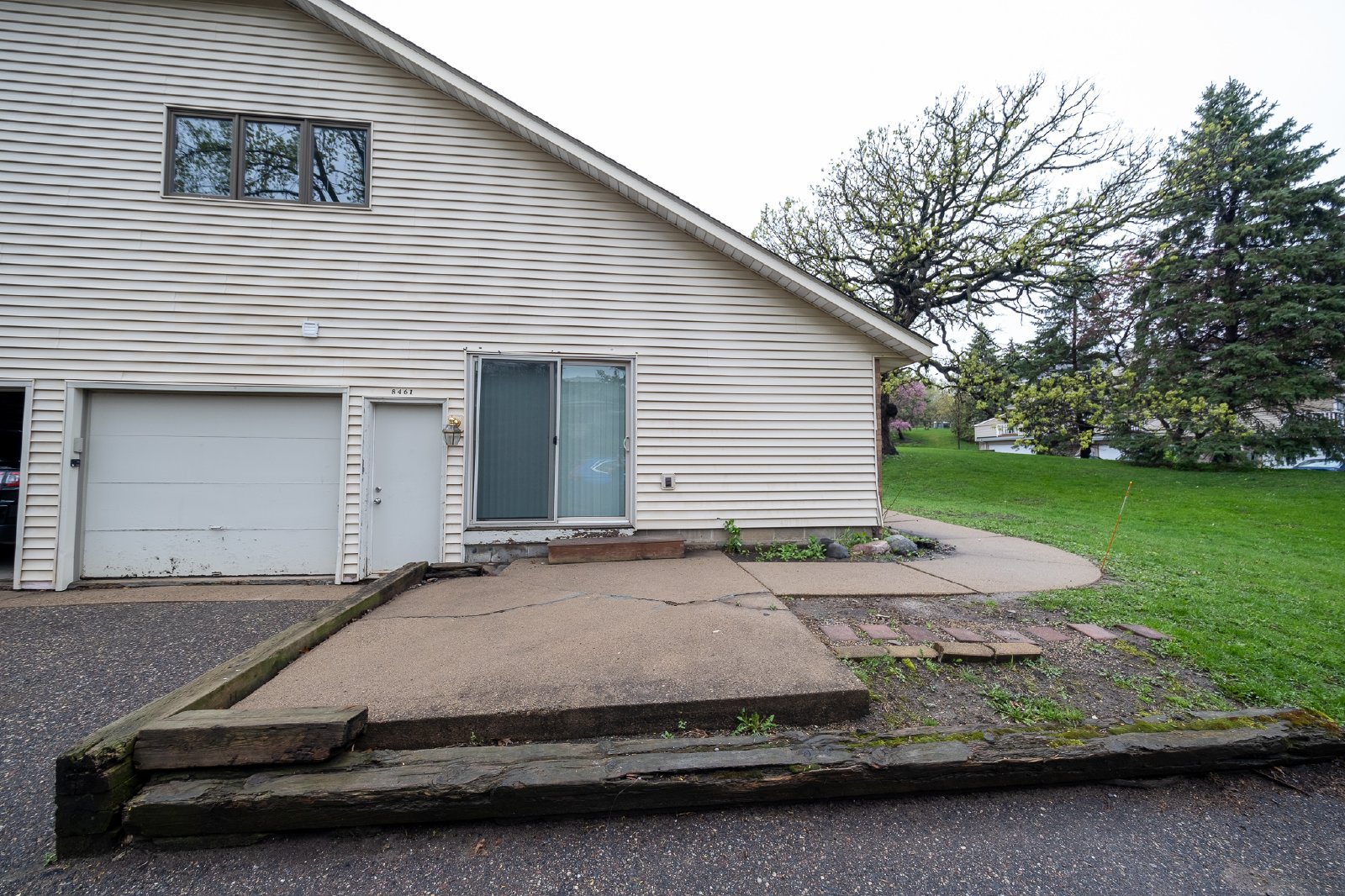 144th Street West, Apple Valley (8461) MJ KZ2 - 1 property image