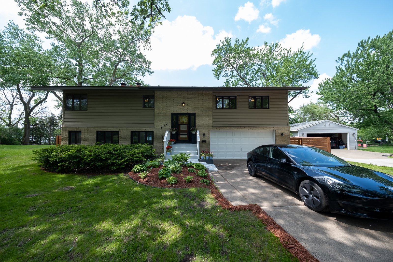 Lincoln Street Northeast, Blaine (8564) LY MG2 - 1 property image
