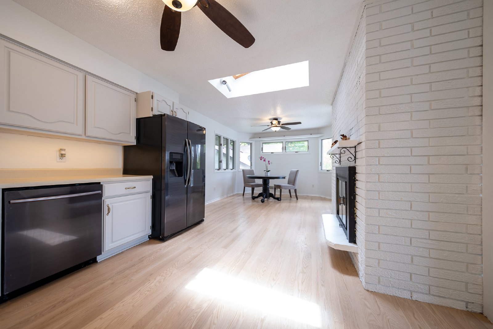 Lincoln Street Northeast, Blaine (8564) LY MG2 - 1 property image