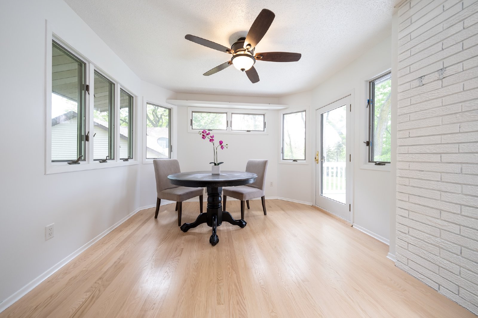 Lincoln Street Northeast, Blaine (8564) LY MG2 - 1 property image