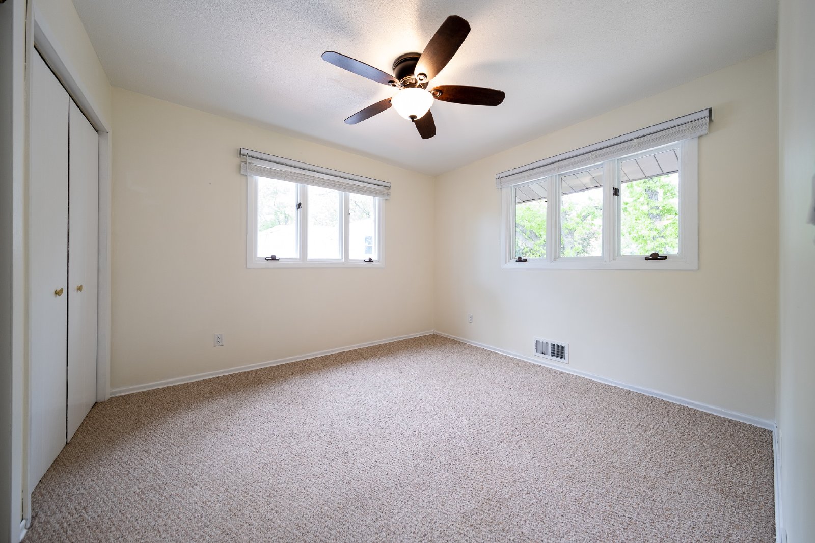 Lincoln Street Northeast, Blaine (8564) LY MG2 - 1 property image