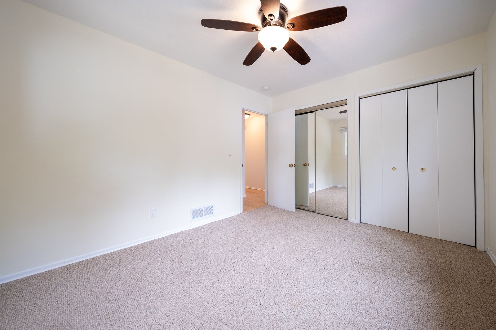 Lincoln Street Northeast, Blaine (8564) LY MG2 - 1 property image