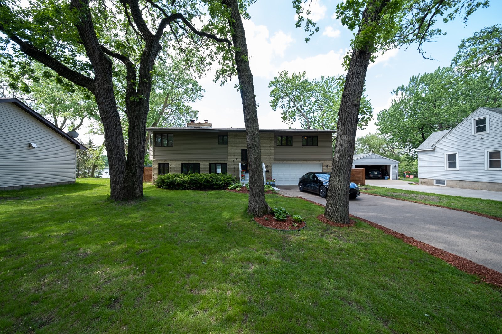 Lincoln Street Northeast, Blaine (8564) LY MG2 - 1 property image