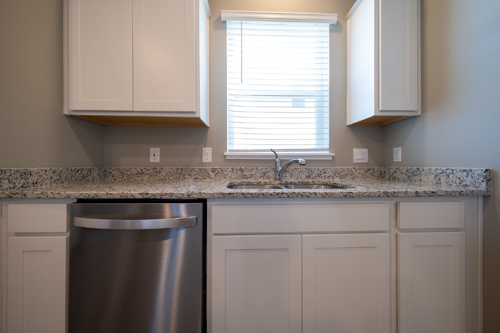 Aloha Avenue, Shakopee (2019) JP KK1 - 1 property image