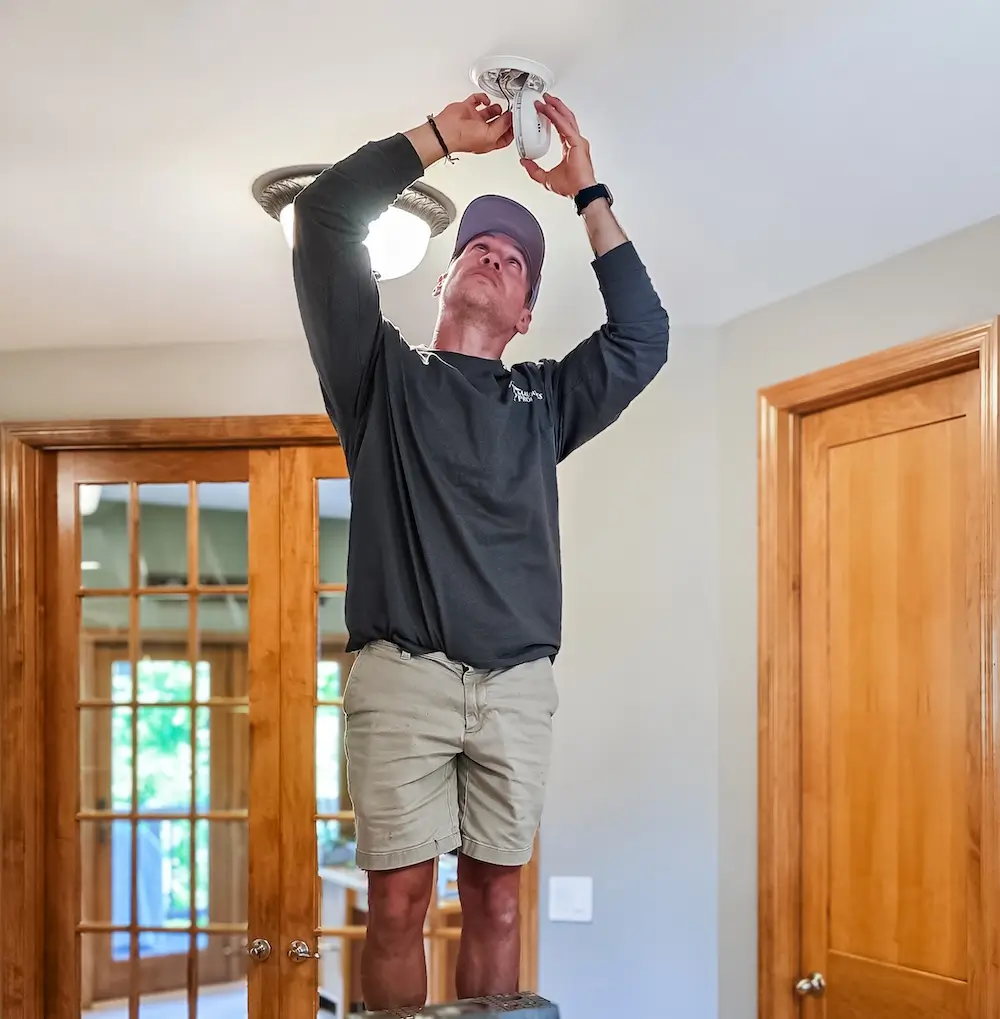 maintenance light-blub